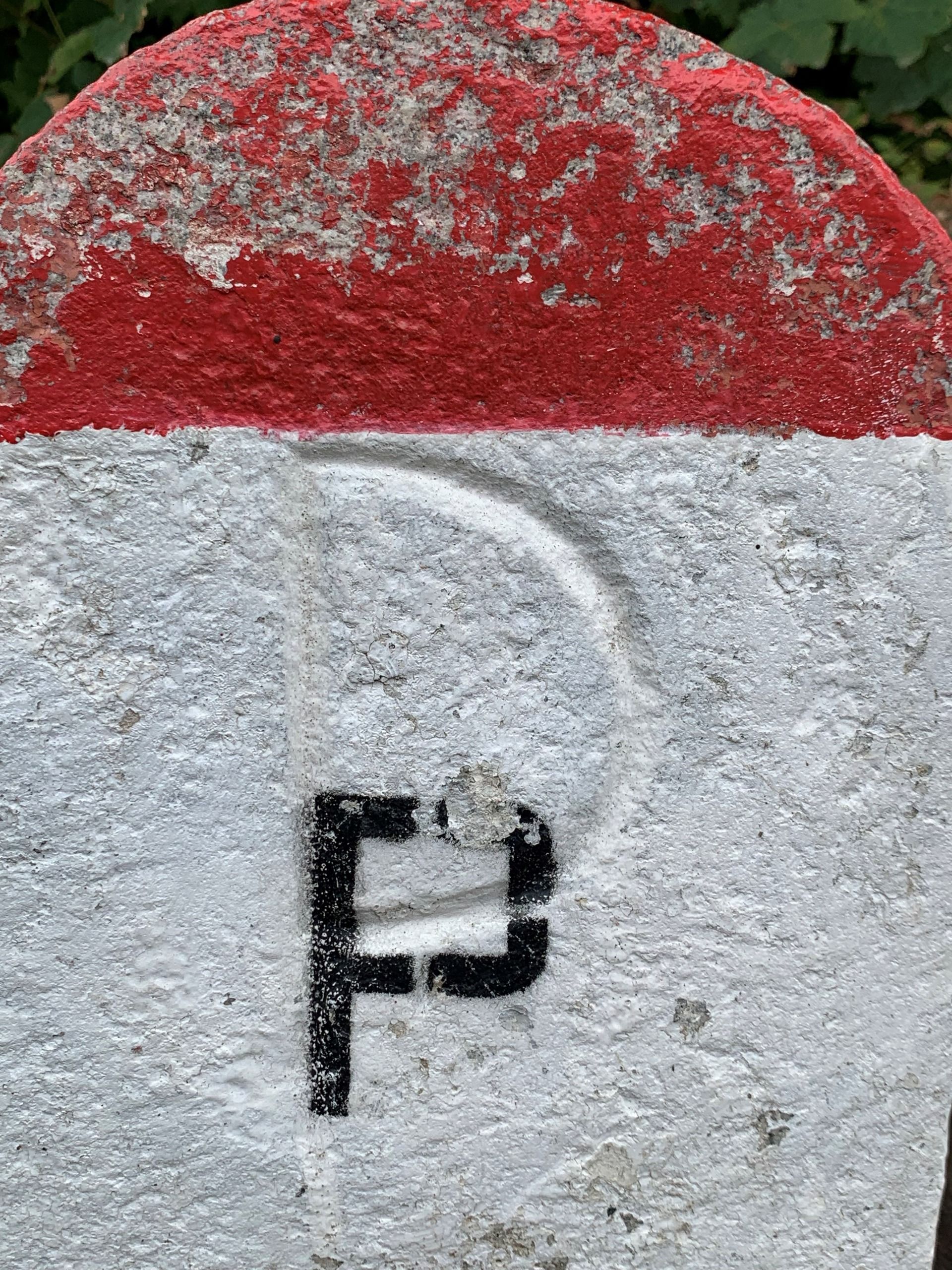 Recyklingowany słupek graniczny