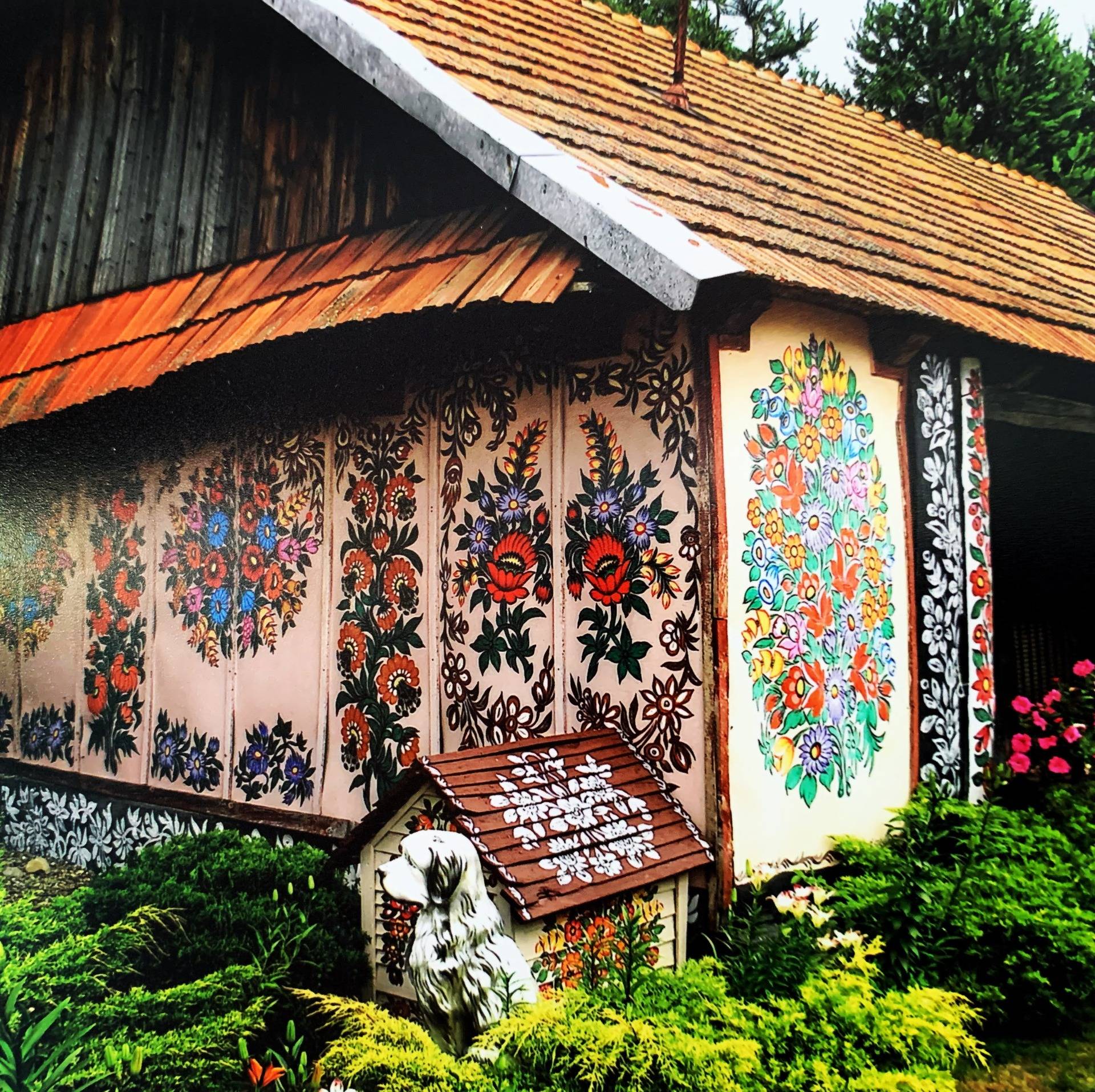 Malowane Chaty w Zalipiu. Po drodze spełnione marzenie Niecieczy.