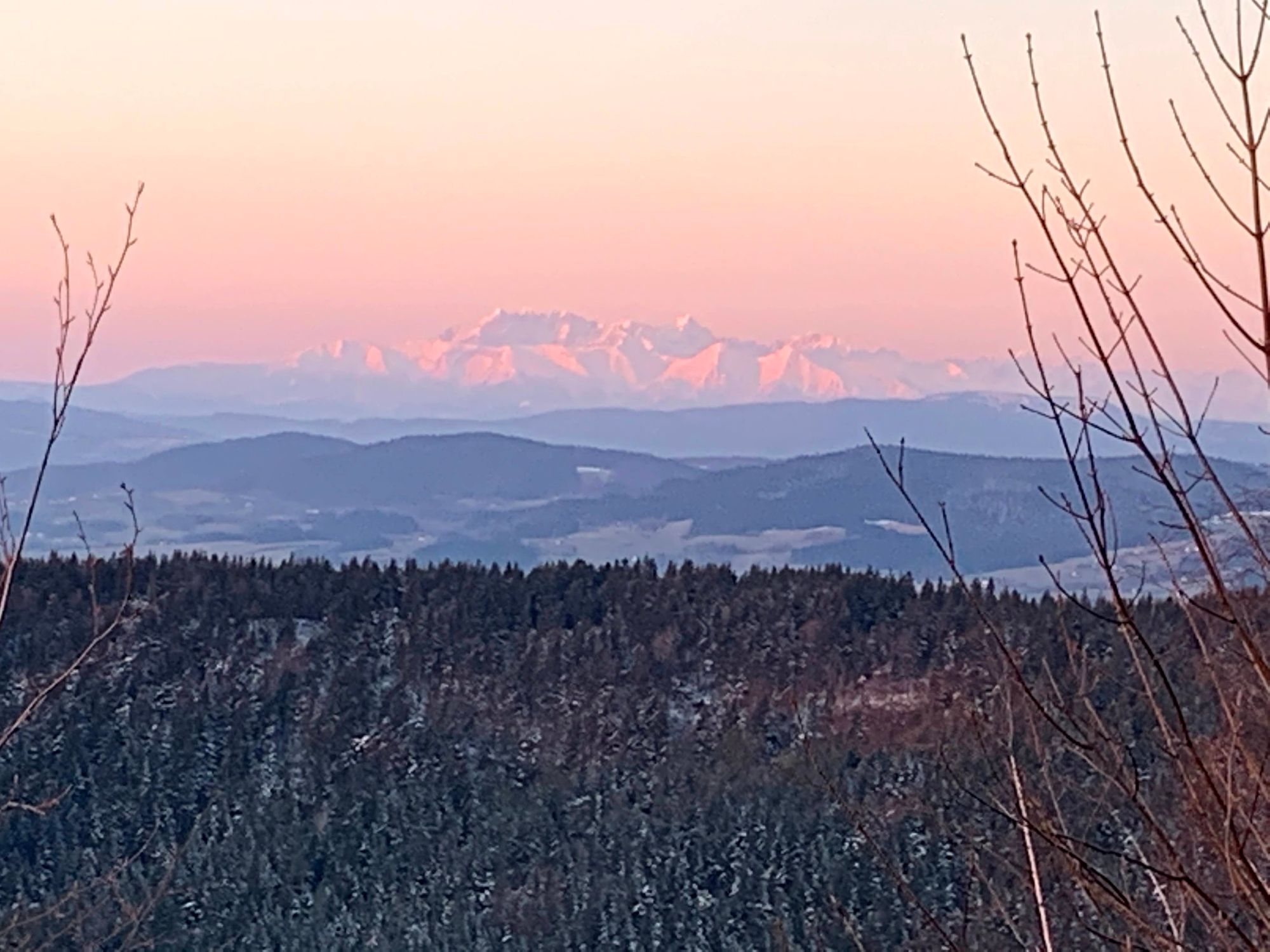 Tatry o wschodzie słońca, widok z Jaworza