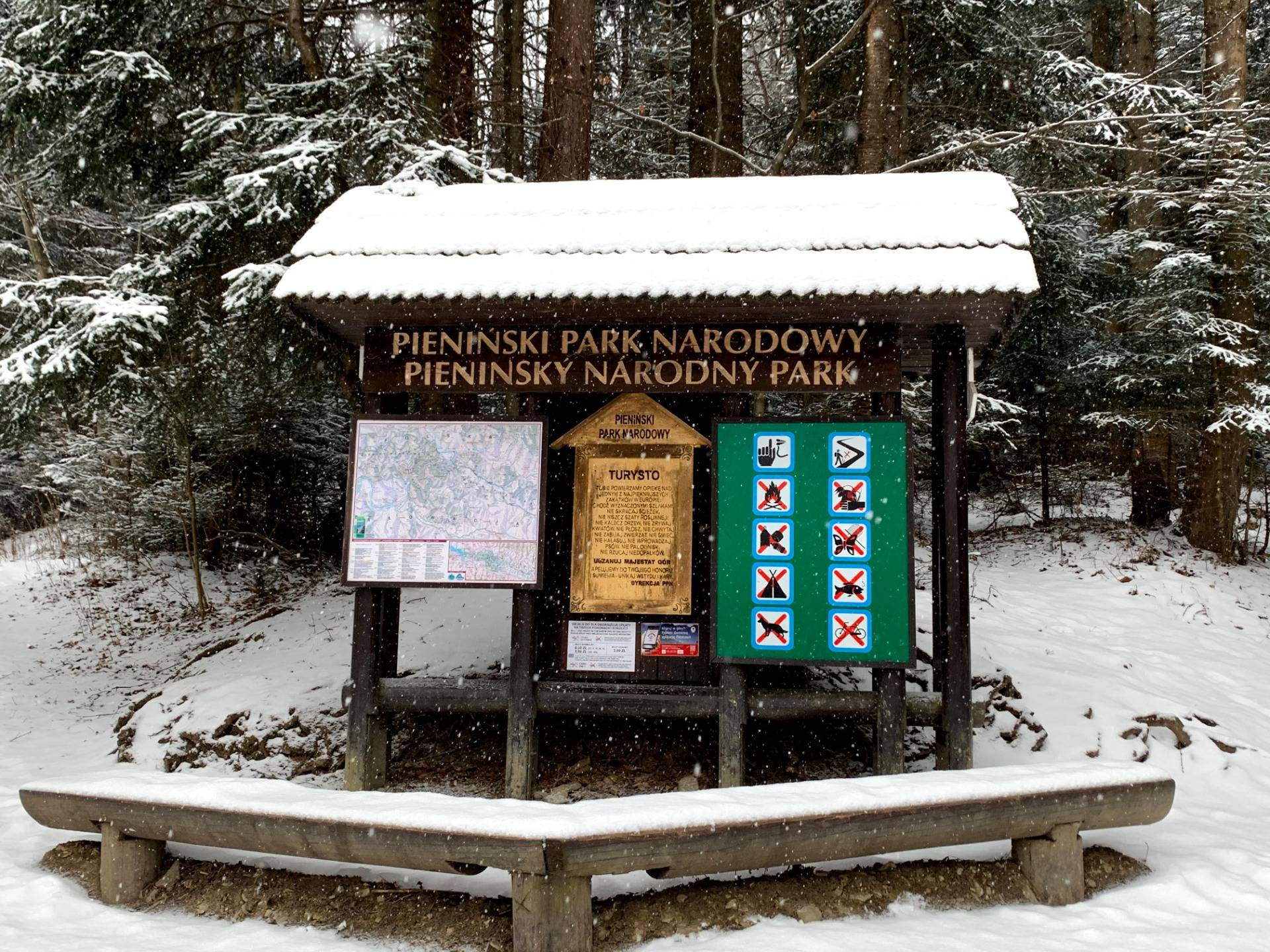 Wejście do Pienińskiego Parku Narodowego od Krościenka.