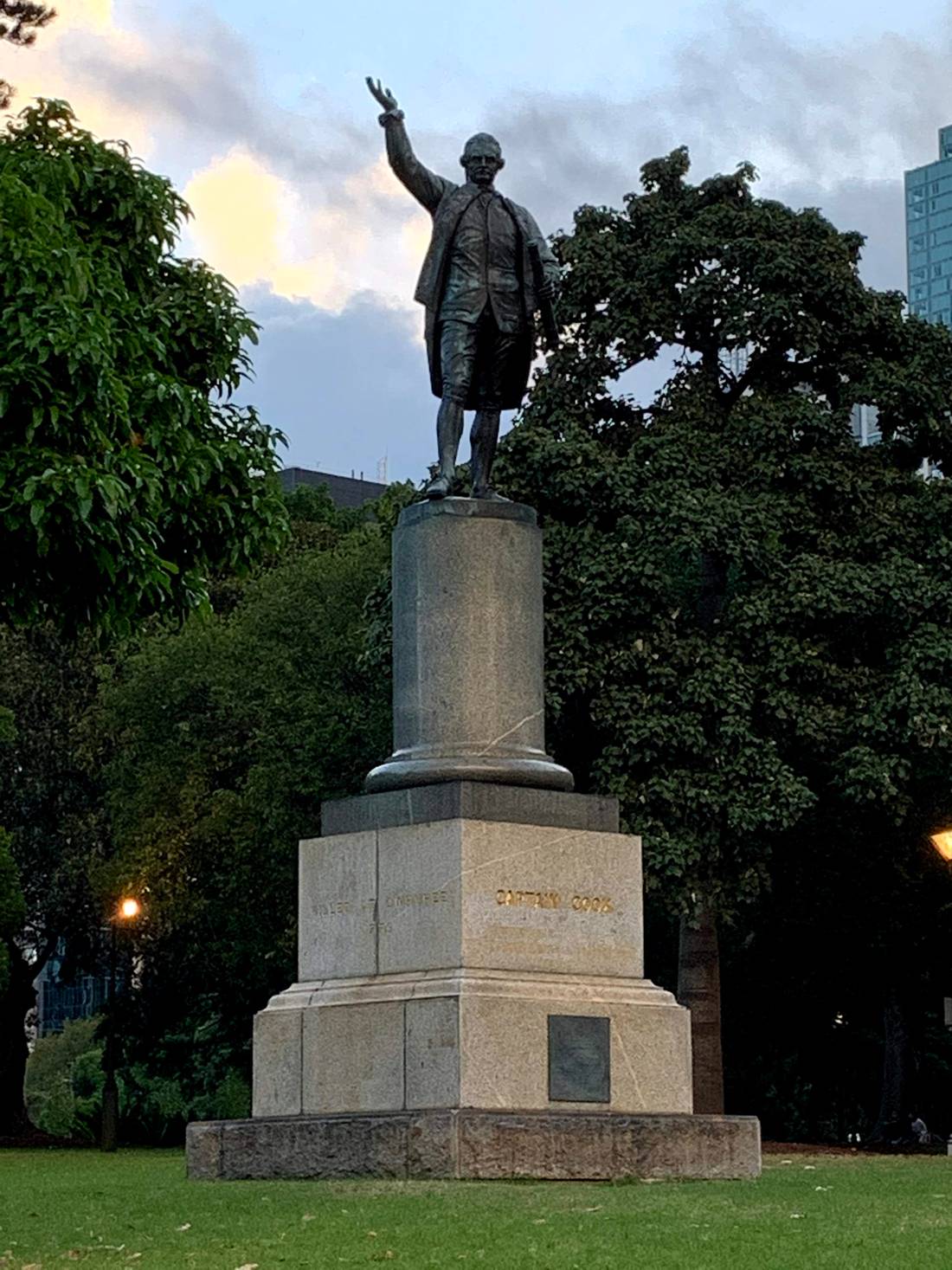 La estatua del Capitán Cook