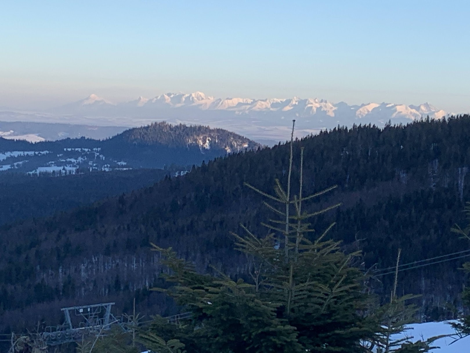 Zejście z Pilska do Korbielowa - widok na Tatry