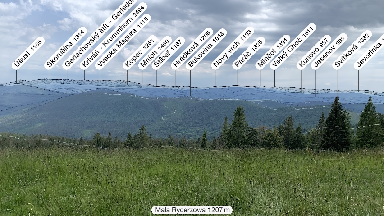 Panorama m.in. na Tatry spod Małej Rycerzowej