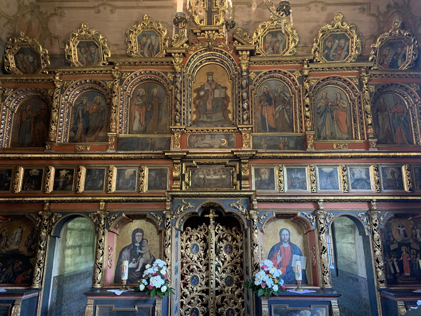 Ikonostas w cerkwi w Owczarach (jest późniejszy niż świątynia - pochodzi z XVIII wieku)