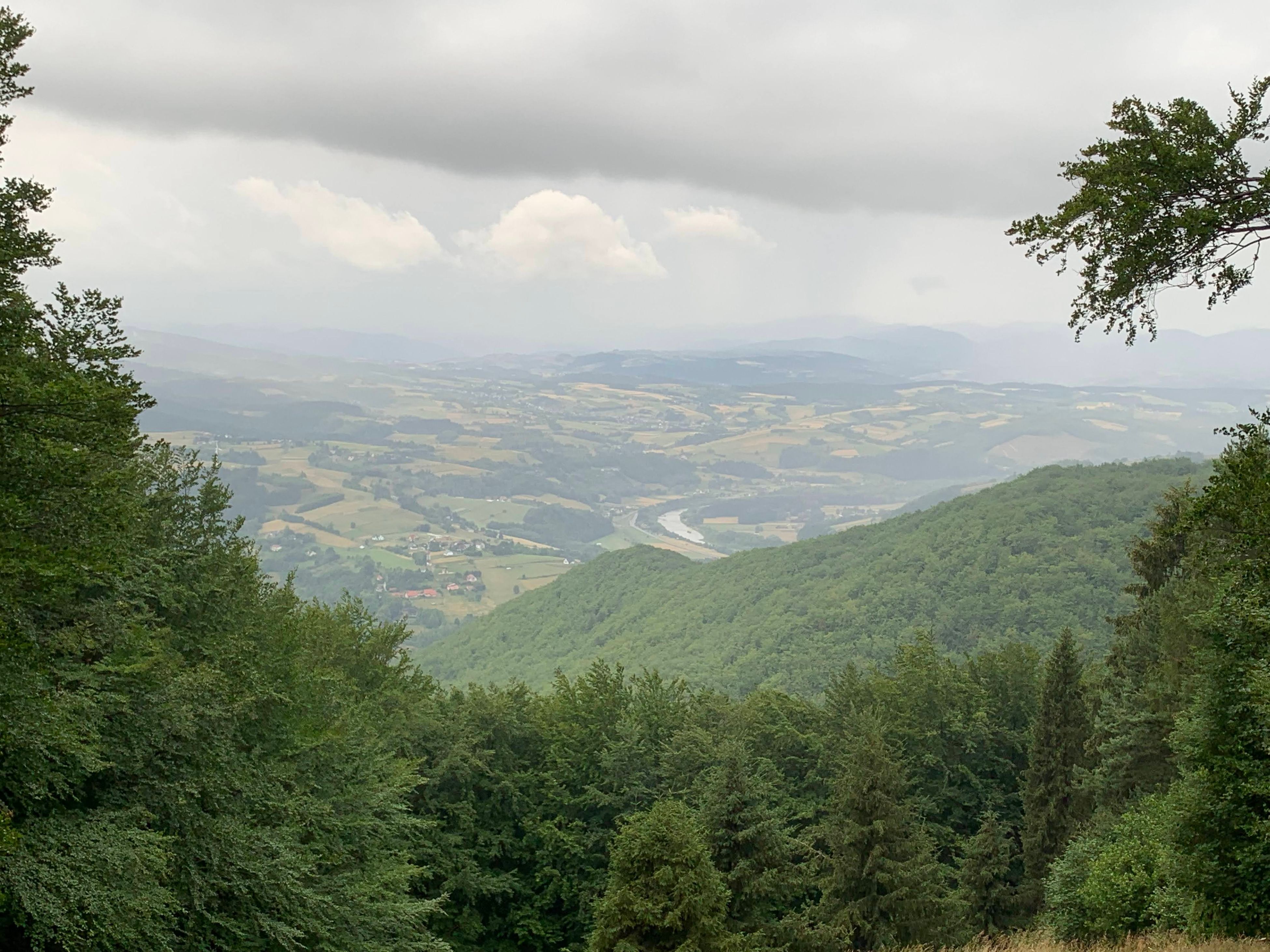Cerkiew, schronisko i zamek. Kurs Przewodników Beskidzkich 2022/23. Zjazd 3, Beskid Sądecki, dzień 2
