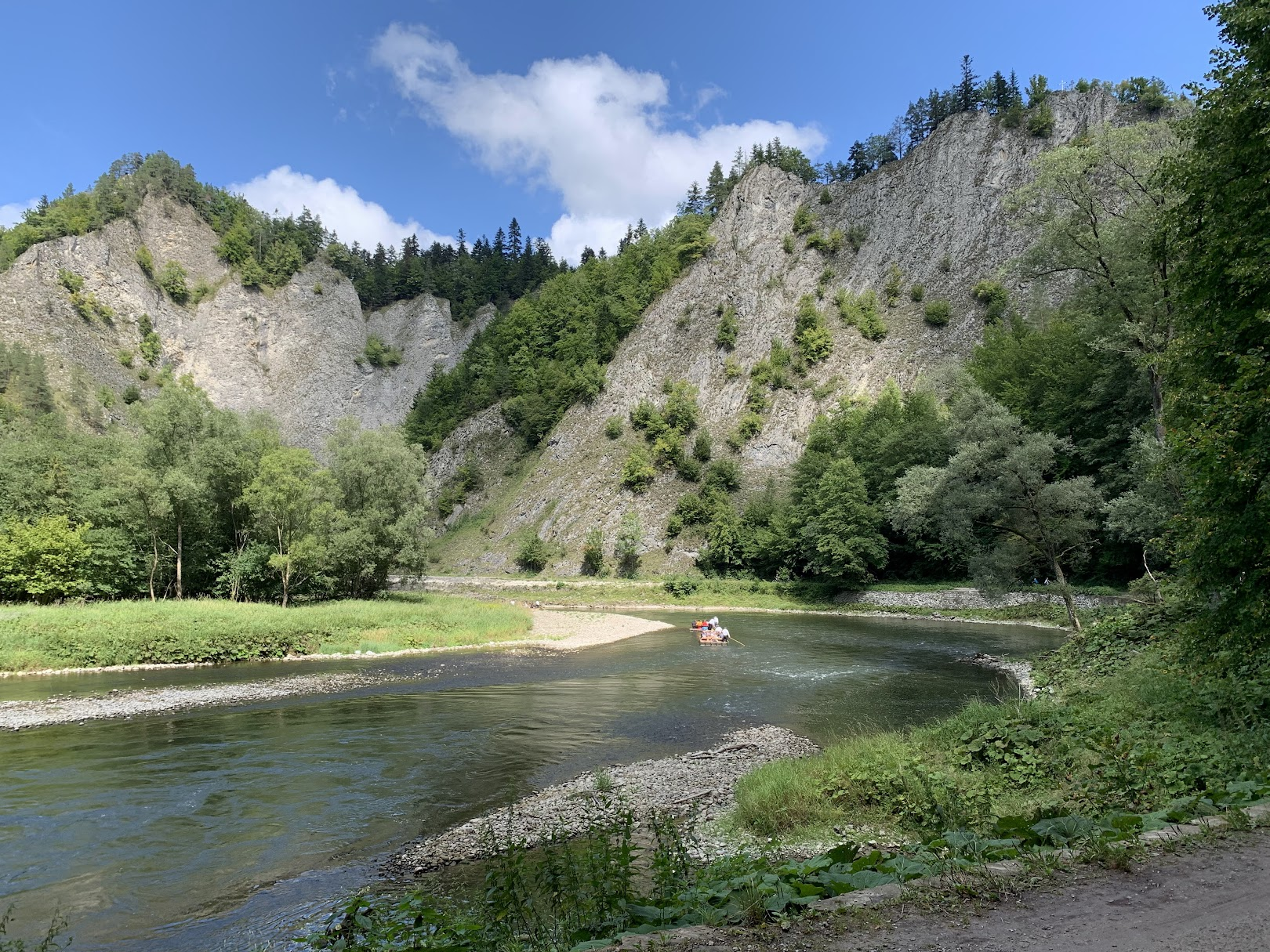 Osobitna Skala (w pobliżu Leśnego Potoku)