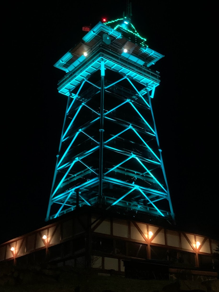Wieża widokowa na Surzynówce (wstęp płatny - 4zł)