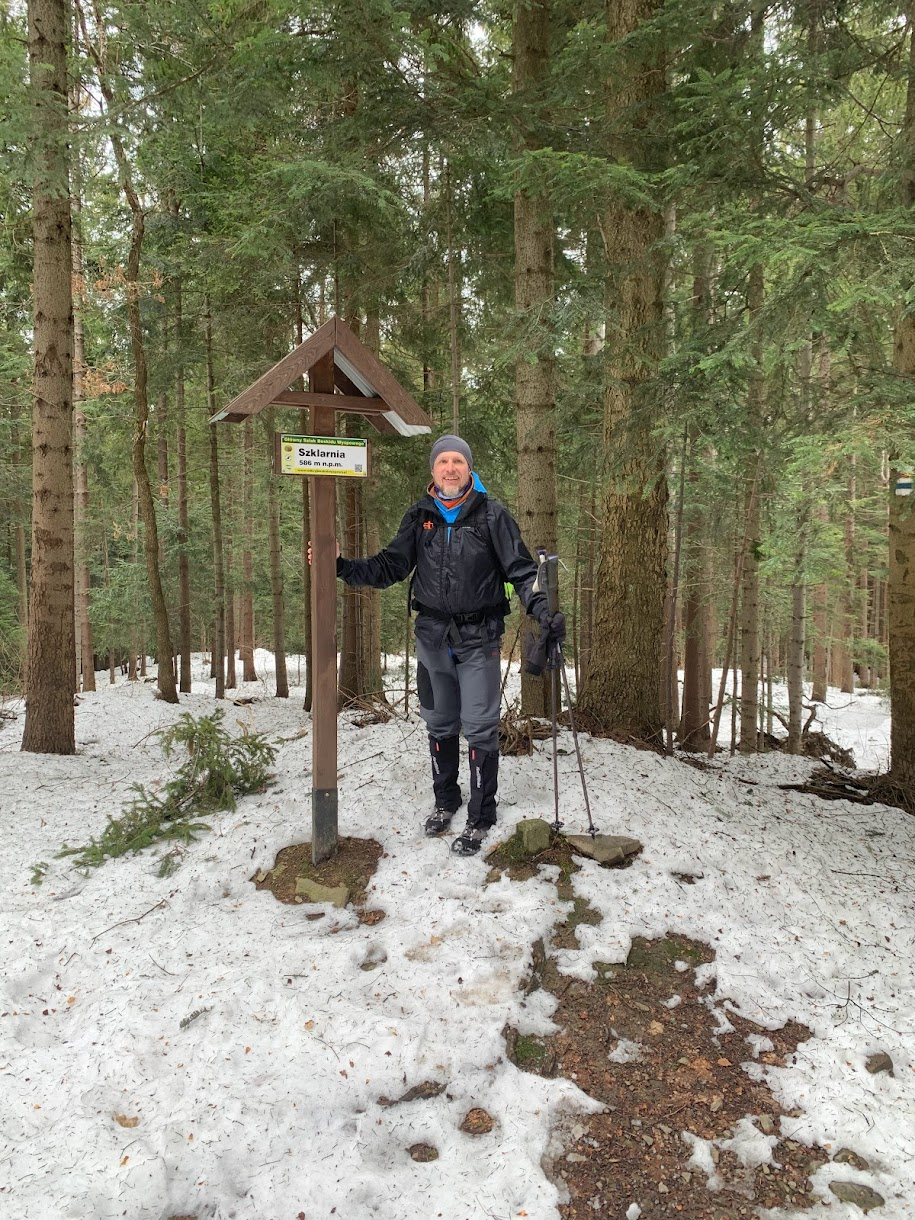 Szklarnia, 586m