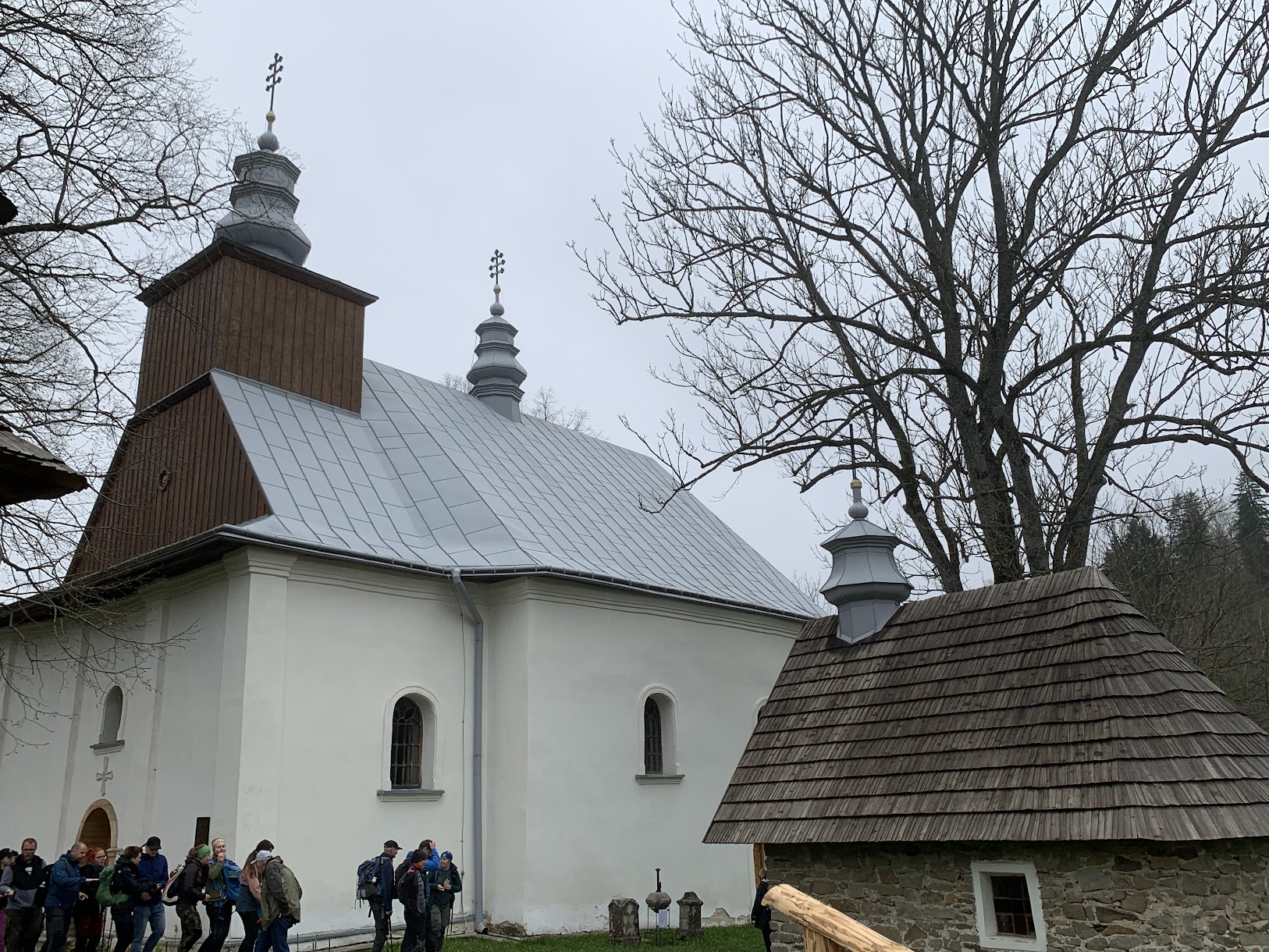 Odbudowana cerkiew w Łopience
