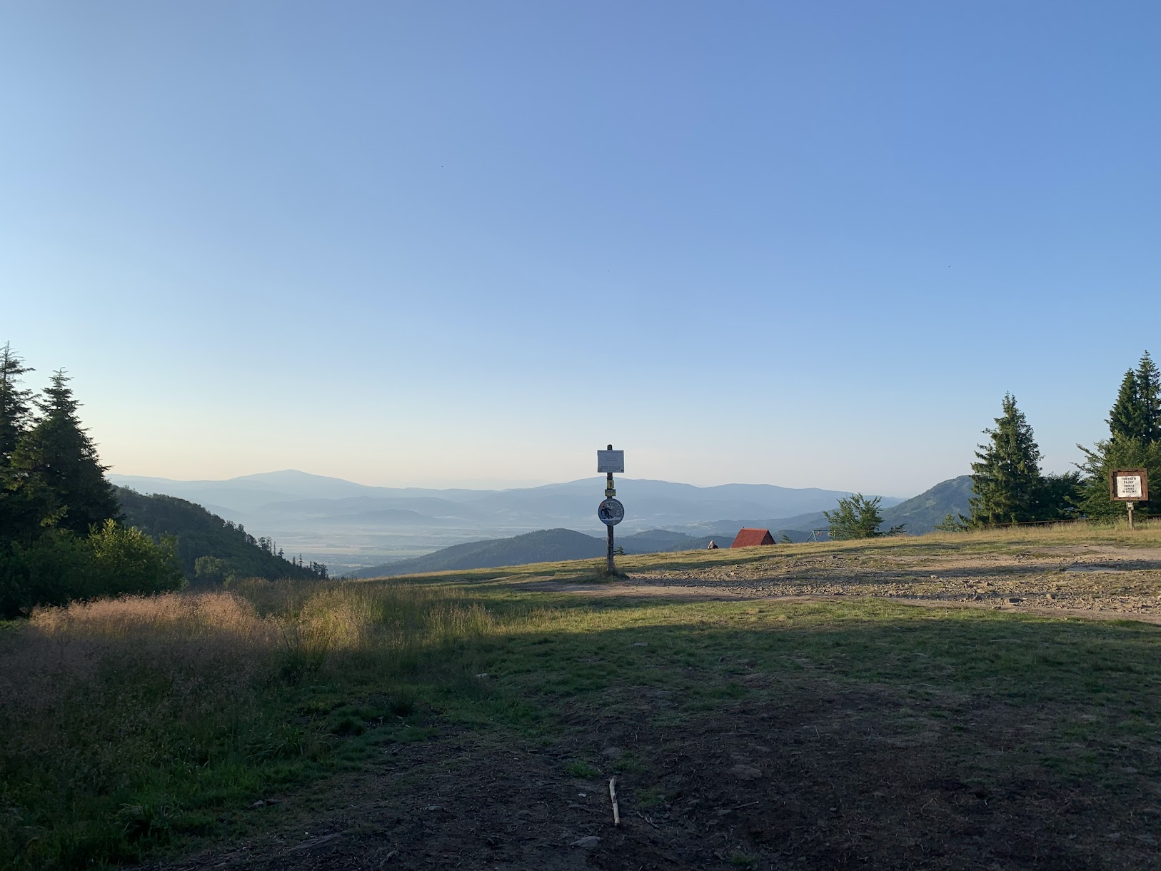 Panorama z Klimczoka. Potrafisz, czytelniku, rozpoznać widoczne góry?