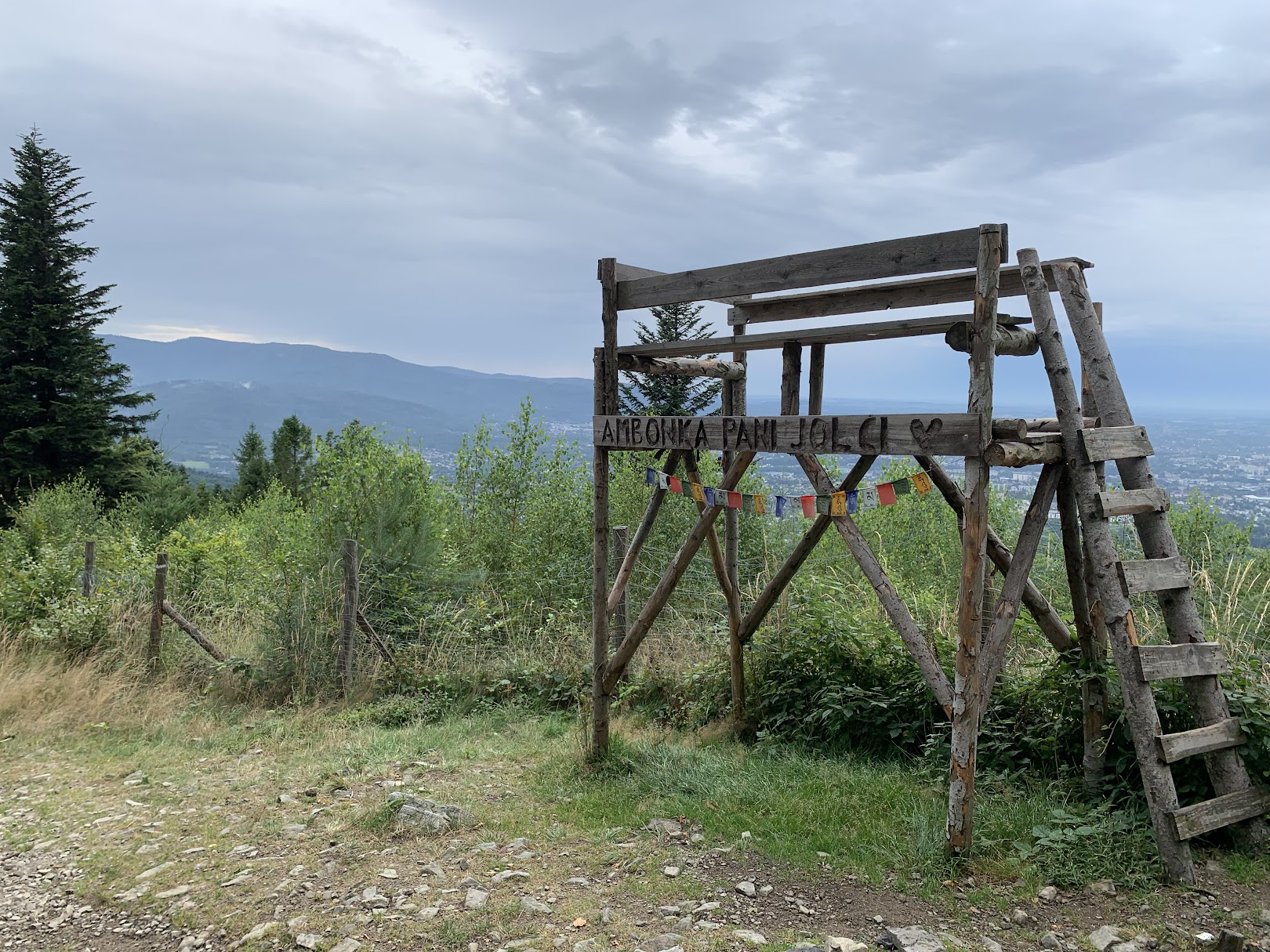 Ambonka Pani Jolci pod Gaikami