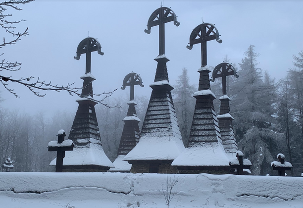 Dwa zimowe spacery w Beskidzie Niskim. Jawor z Wysowej i Rotunda z Regietowa. Na deser: Łużna-Pustki