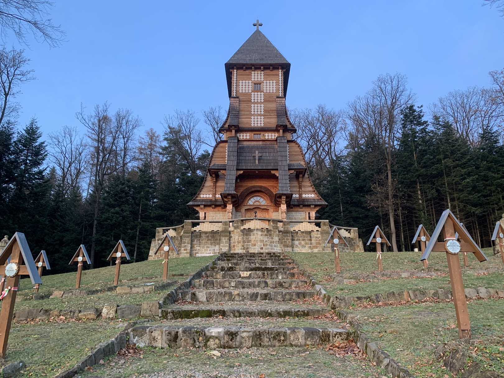 Gontyna na cmentarzu wojennym nr 123 Łużna-Pustki