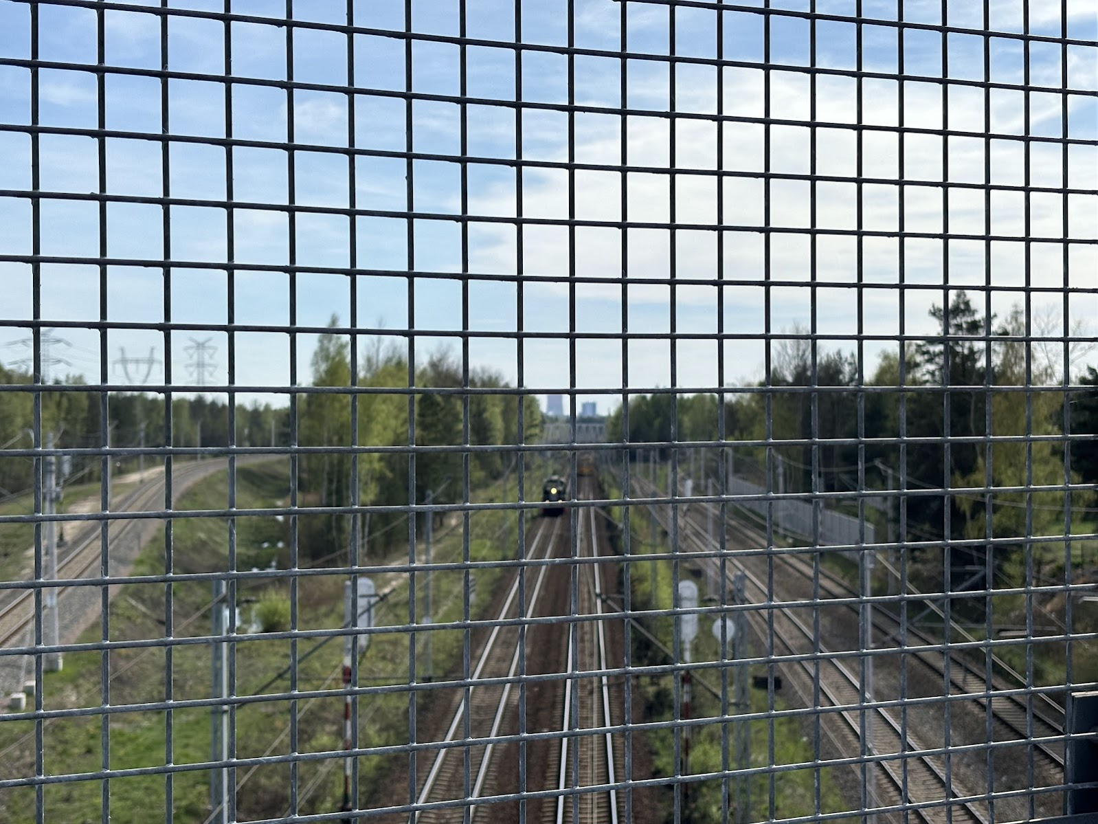 Linia kolejowa o europejskim rozstawie torów prowadząca od terminala przeładunkowego Sławków.