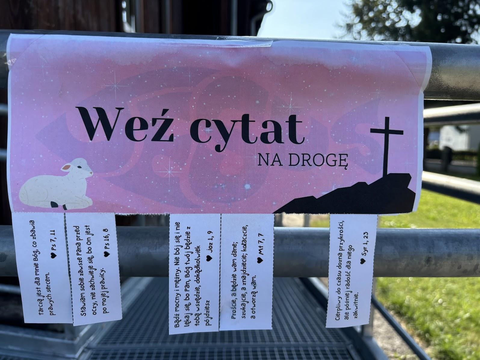 Cytat na drogę - przy kościele św. Józefa w Komańczy