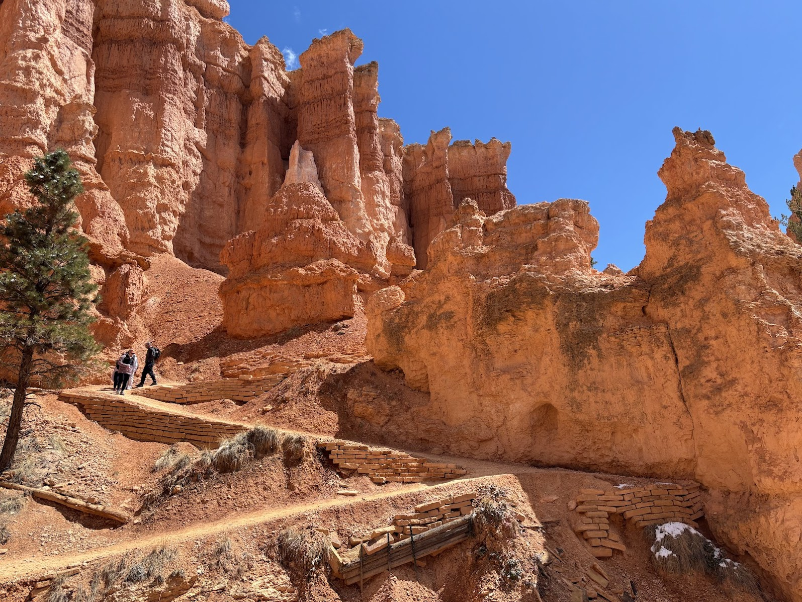 Getting down to Bryce Amphitheater
