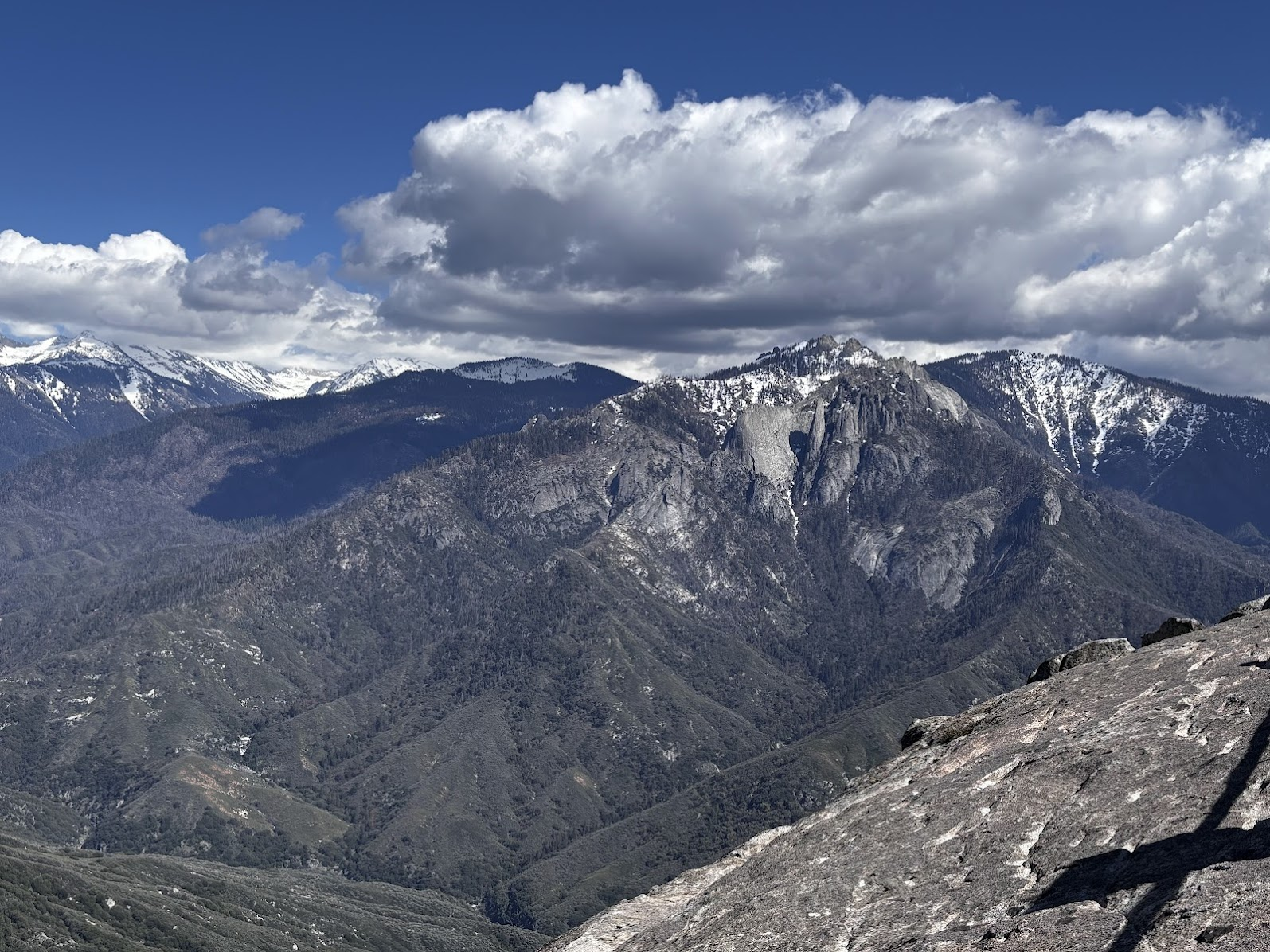 Sierra Nevada seen from Moro Rock