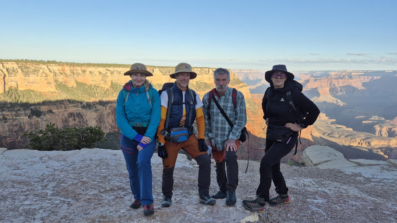 6:32am - km 0: South Kaibab Trailhead