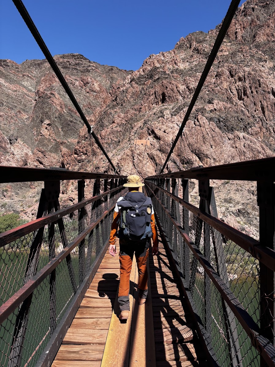 10:19am (10.5km & 1425m down); crossing the Black Ridge