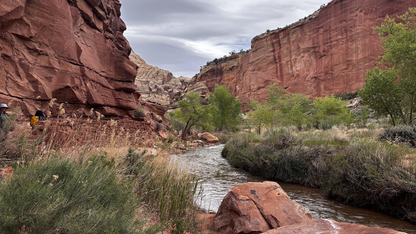 Fremont river between red sandstone rocks at Hickman Bridge trailhead