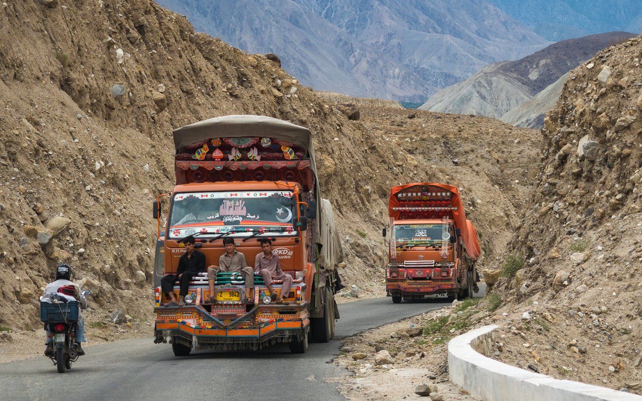 📷 The Land of High Mountains: Pakistan.Day 16. From Gilgit to Islamabad along the Karakoram Highway