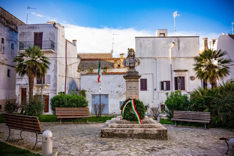 At the beginning of the Itria Valley (Italy), find out what a hidden gem the town of Noci really is!