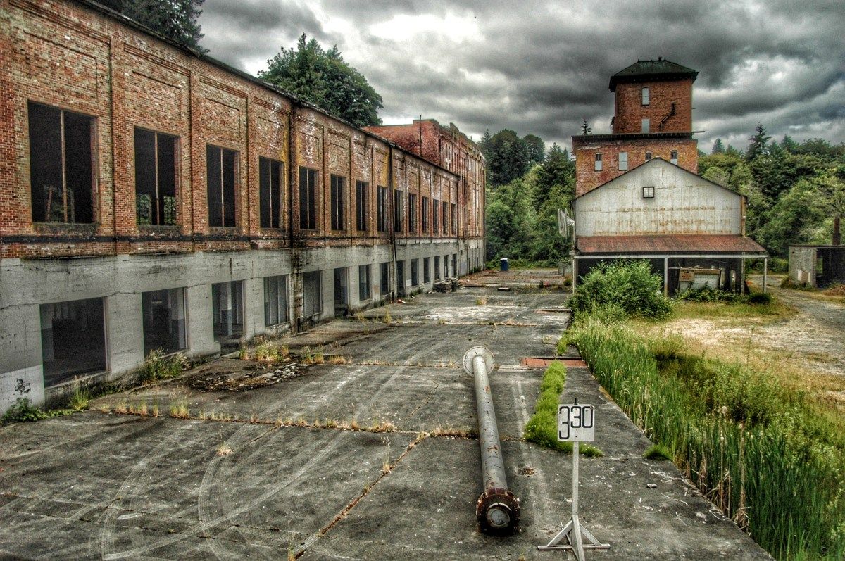 Exploring the Abandoned Capitol/Olympia Brewery Buildings