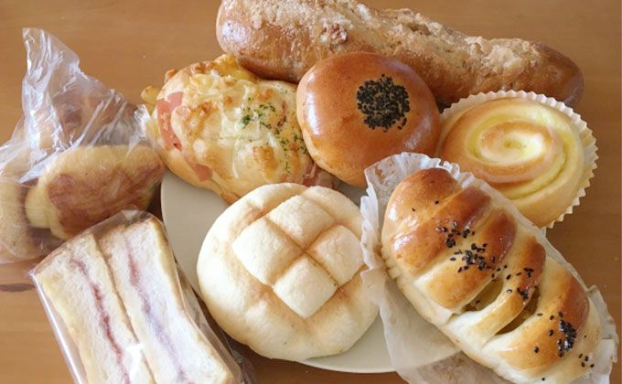 TacoCat's TrEats #202: The Best Japanese Bread doesn't Loaf Around 🍞