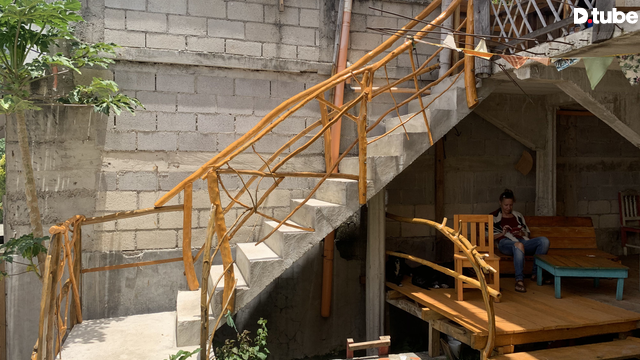 Bulding Bridges With Walls | Hostel Del Lago