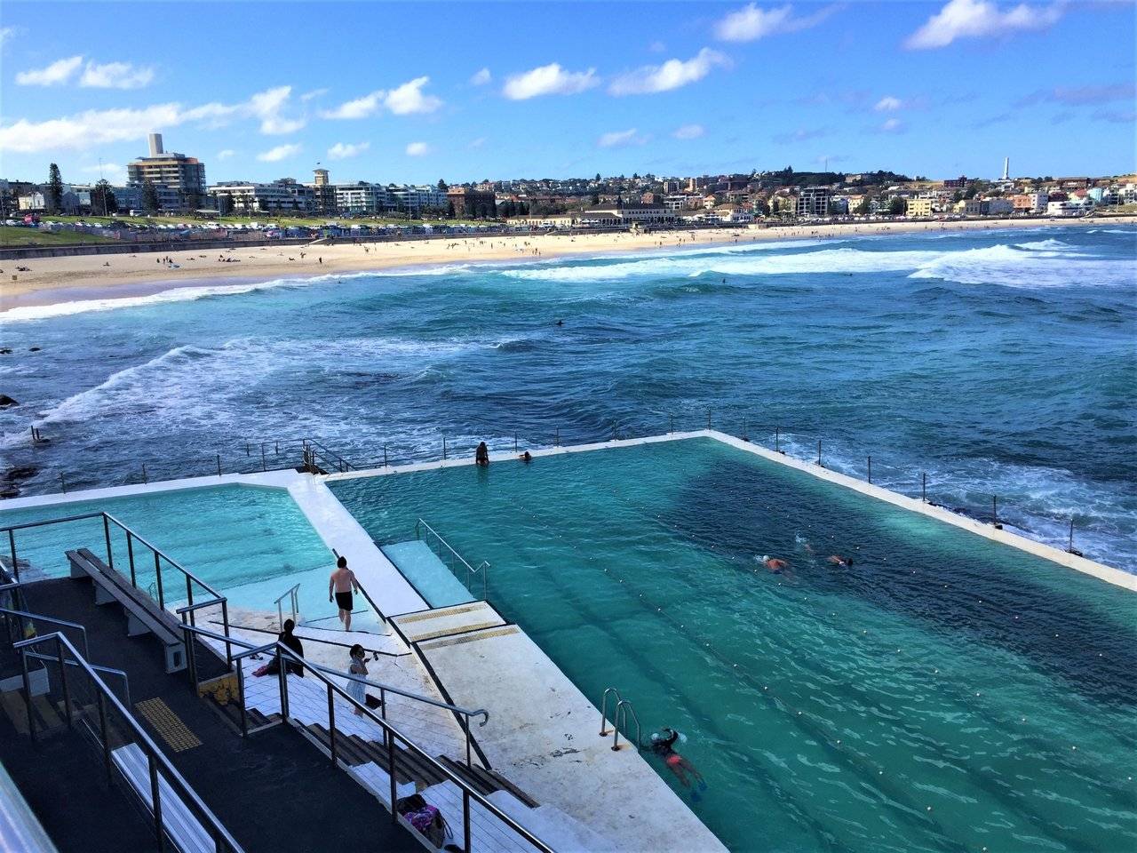 If you go swimming, you have a great view from the pool on the Bondi Beach - one of the most popular beaches in Australia.