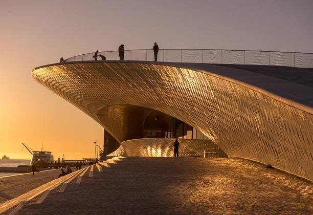 MAAT - Golden Snake Skin Architecture In Lisbon