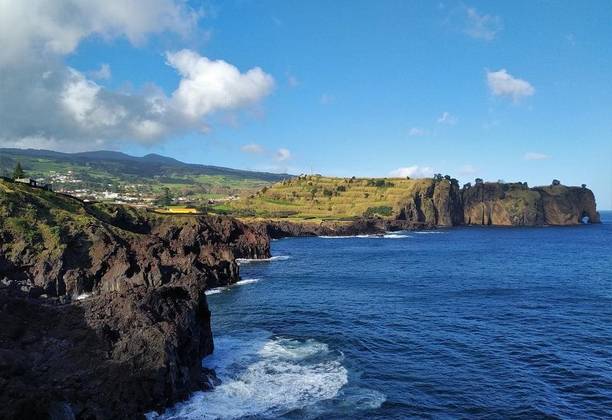 Beauties of Azores: Capelas, picturesque little town with bloody past